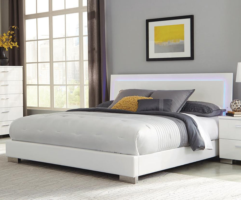 Felicity Eastern King, Queen, & Cal.King Panel Bed with LED Lighting Glossy White - Furniture Land (Milwaukee, WI)