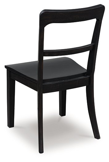 Greddinton Dining Chair - Furniture Land (Milwaukee, WI)