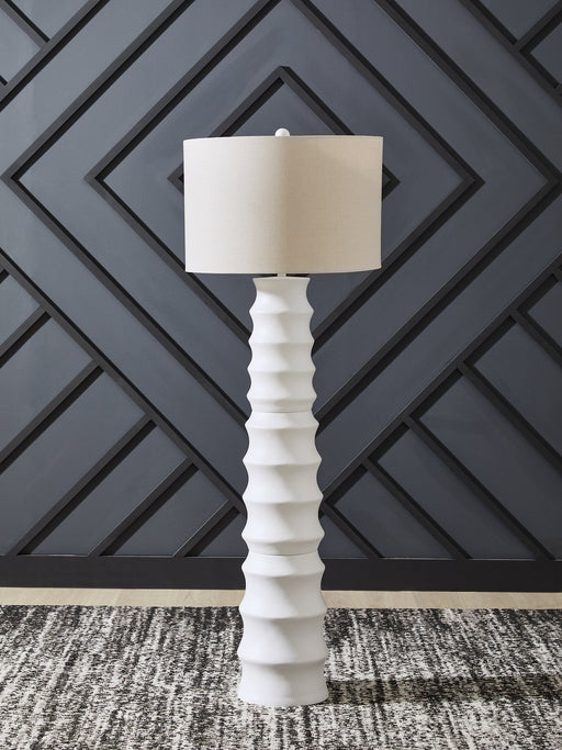 Veraleigh Floor Lamp - Furniture Land (Milwaukee, WI)