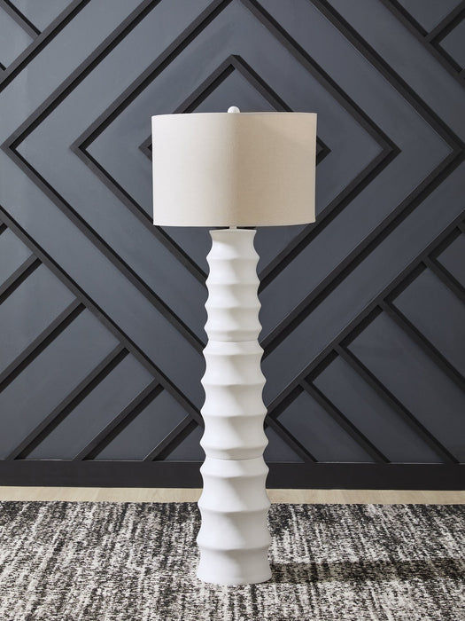 Veraleigh Floor Lamp - Furniture Land (Milwaukee, WI)