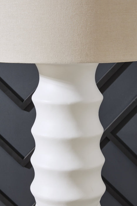 Veraleigh Floor Lamp - Furniture Land (Milwaukee, WI)