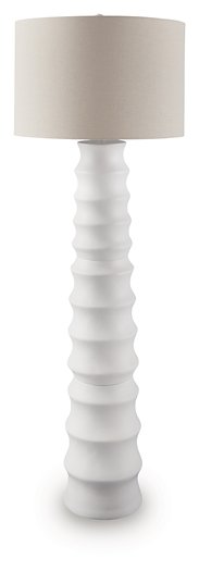 Veraleigh Floor Lamp - Furniture Land (Milwaukee, WI)