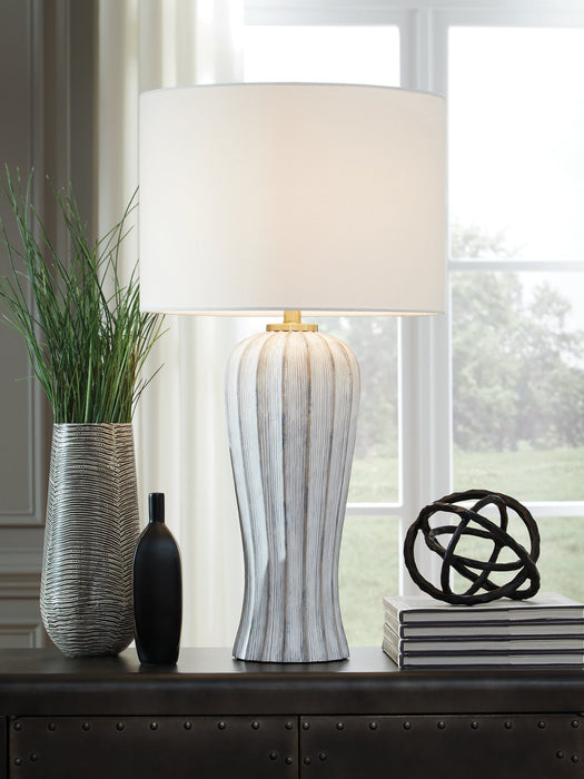 Lanwell Table Lamp - Furniture Land (Milwaukee, WI)