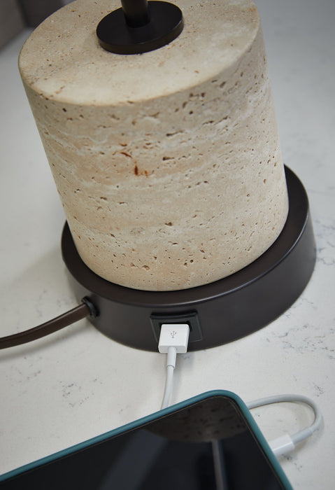 Vinmour Desk Lamp - Furniture Land (Milwaukee, WI)