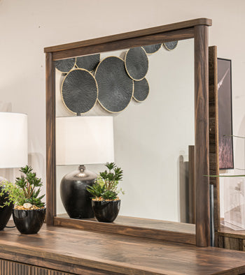 Pamytta Dresser and Mirror - Furniture Land (Milwaukee, WI)