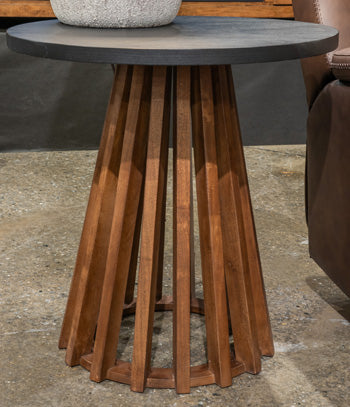 Kallari End Table - Furniture Land (Milwaukee, WI)