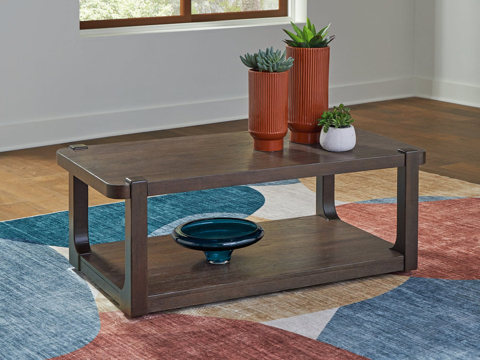 Breckington Coffee Table - Furniture Land (Milwaukee, WI)