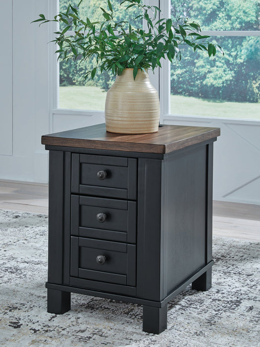 Wildenauer Chairside End Table - Furniture Land (Milwaukee, WI)