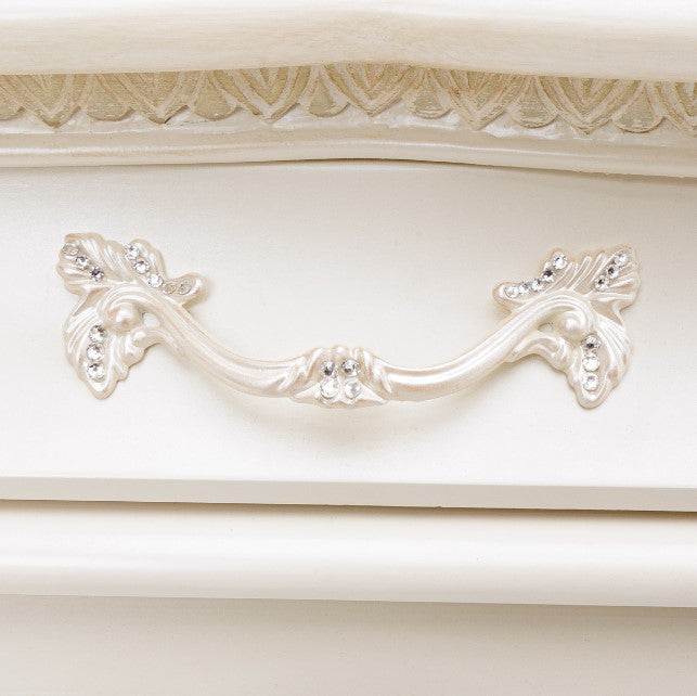 AICO Lavelle Rectangular Cocktail Table in Classic Pearl - Furniture Land (Milwaukee, WI)